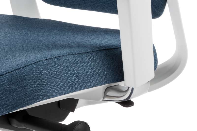 Teamo® Plush Plus - Ergonomischer Bürostuhl mit Kopfstütze, Vollpolster, Weiss/Blau