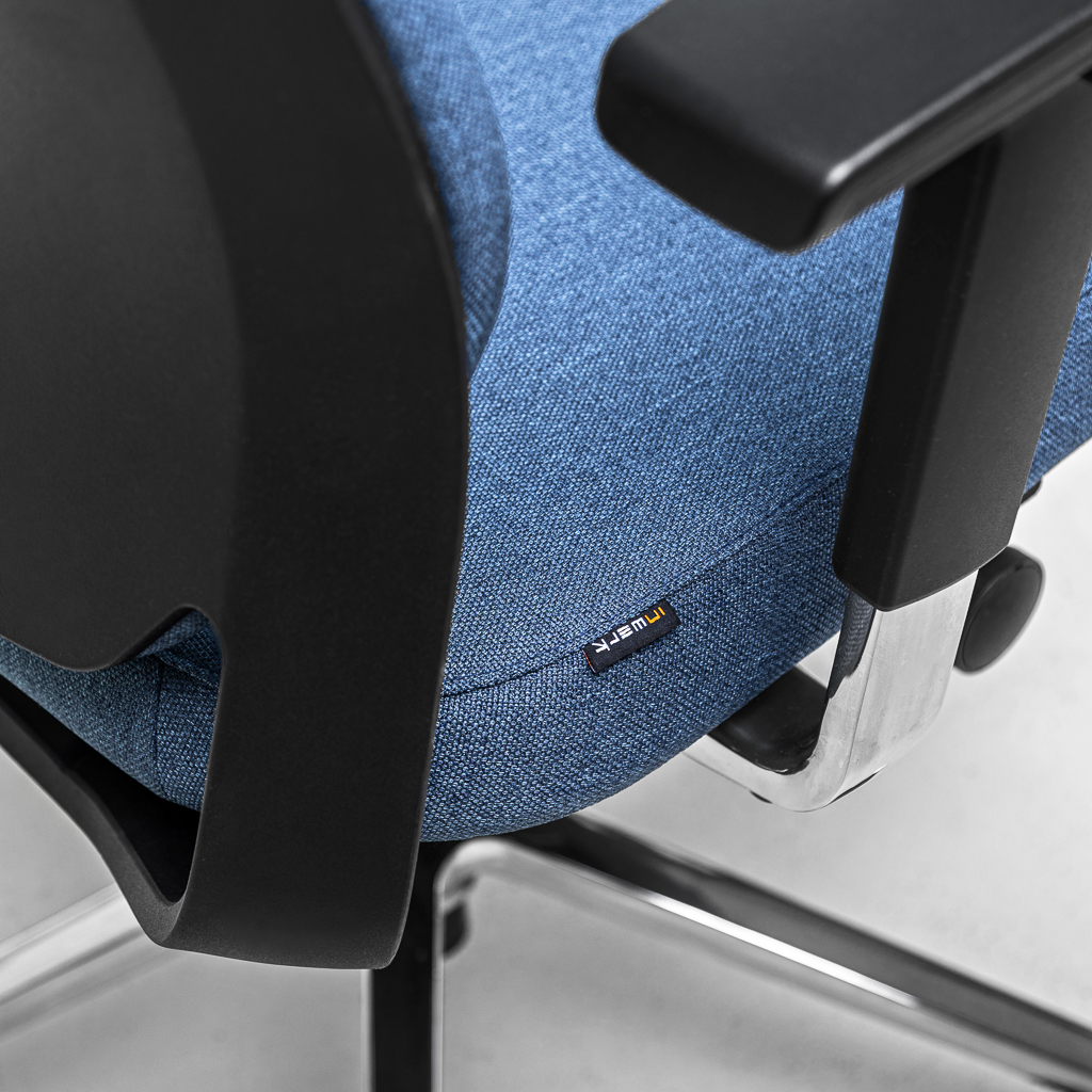 Teamo® Plush Plus - Ergonomischer Bürostuhl mit Kopfstütze, Vollpolster, Schwarz/Blau