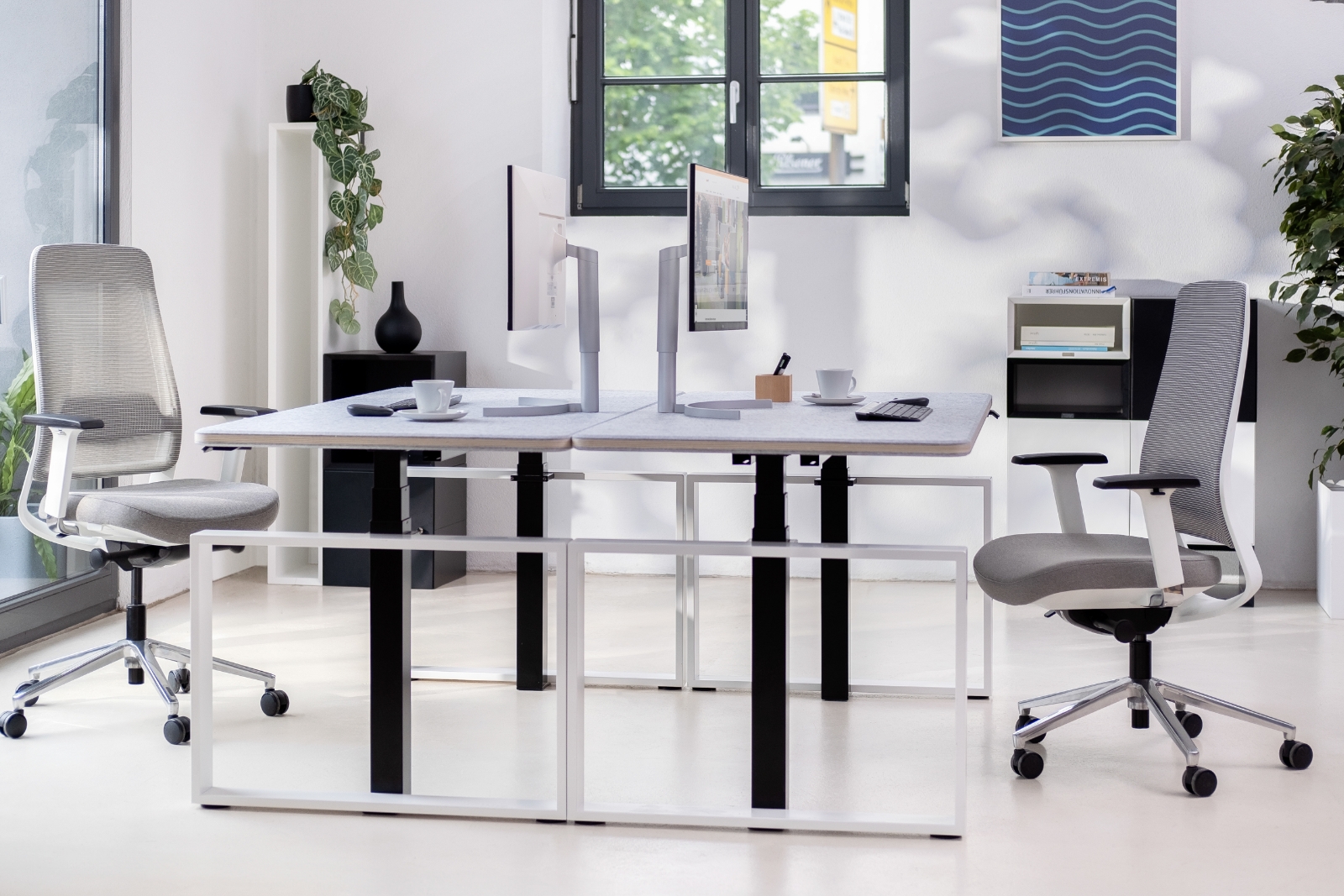 Inwerk Teamo® Original - Ergonomischer Bürostuhl, Weiß/Grau